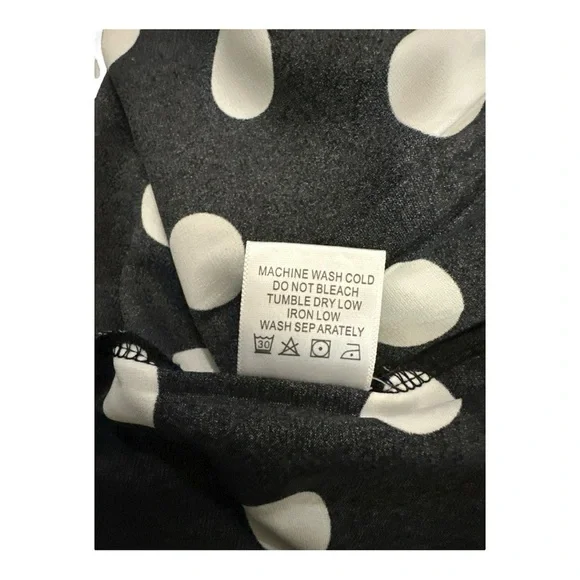 Black & White Polka Dot Off-Shoulder Jumpsuit | Size L | Tall Girl Friendly - Picture 14 of 15